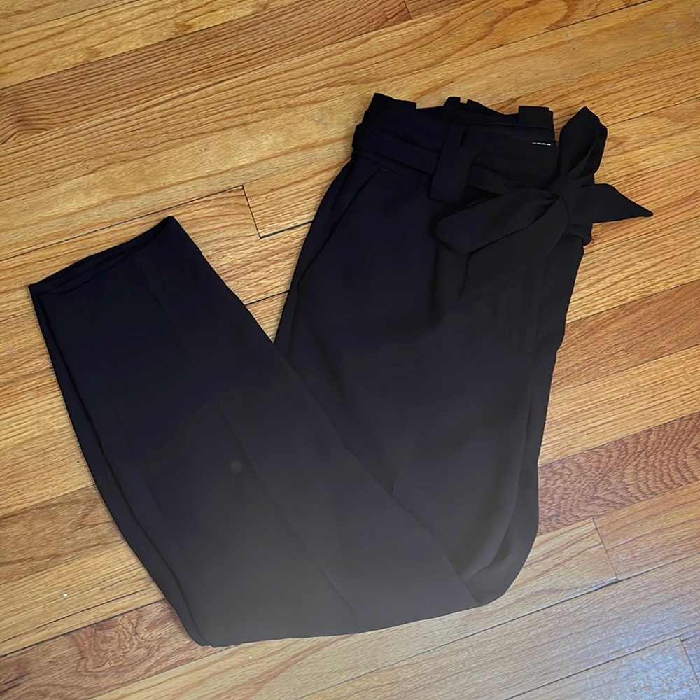 Express Black High Waisted Paperbag Ankle Pant- 4 Short